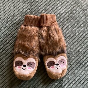 Like New! Sloth Mittens